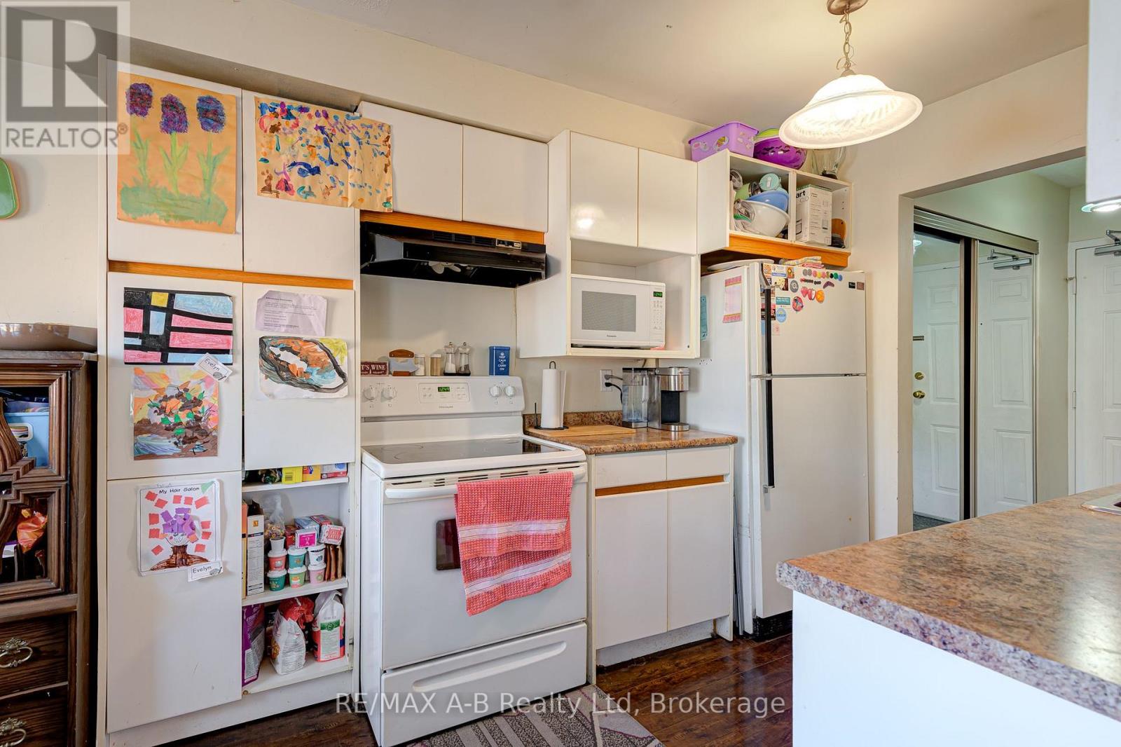 7 - 300 TRAYNOR AVENUE, Kitchener — photo 11