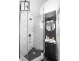 20 Eastman Crescent, Newmarket, ON L3Y5R9 Photo 19