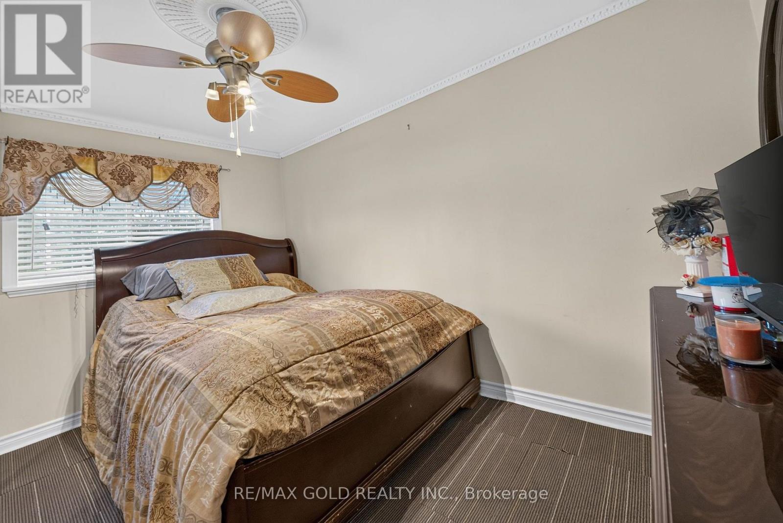 8 EASTON Place, Brampton, ON photo 25