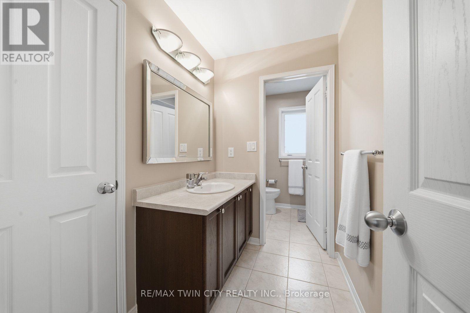 42 Stephenson Road, Brantford, ON photo 27