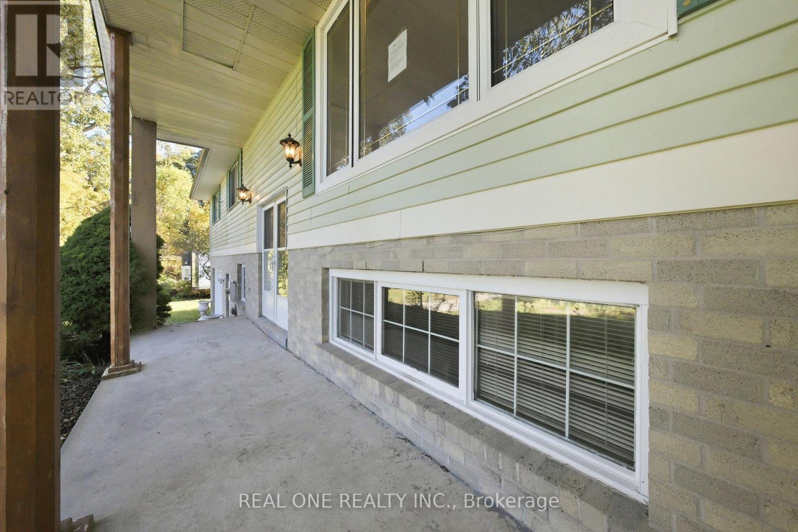 1069 Bird Road, Haldimand, ON photo 7