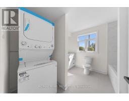 Kitchen - 207 Carillon Street, Ottawa, ON K1L5X7 Photo 12