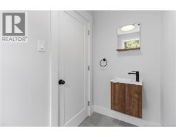 70 Woodland Drive, photo 19