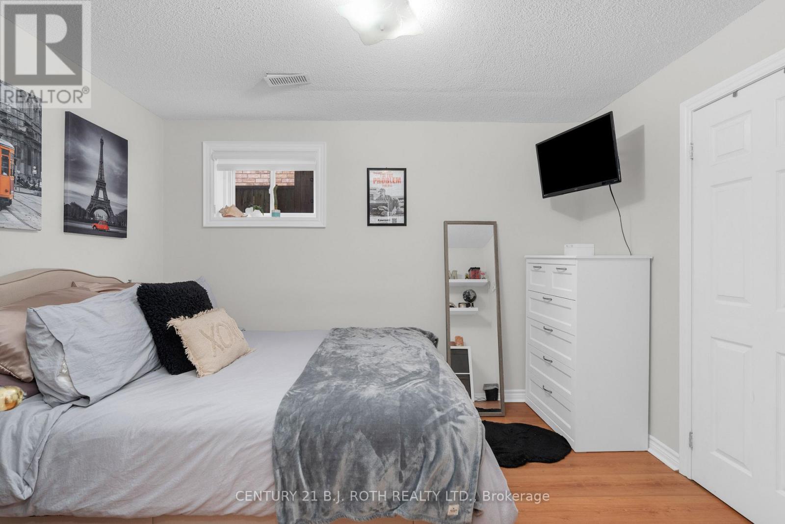 237 Pringle Drive, Barrie photo 32