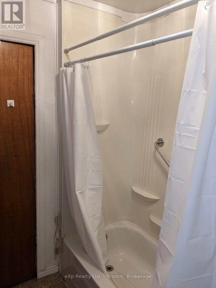 518 11 HIGHWAY W - 13