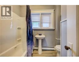 698 King Street W, Kitchener, ON N2G1E2 Photo 26