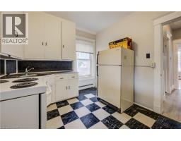 698 King Street W, Kitchener, ON N2G1E2 Photo 29