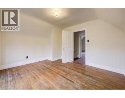 698 King Street W, Kitchener, ON N2G1E2 Photo 33