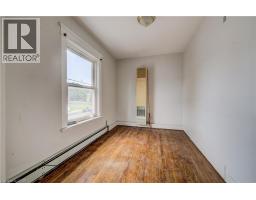 698 King Street W, Kitchener, ON N2G1E2 Photo 25