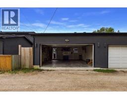 406 33 Avenue Nw, Calgary, AB T2K0B4 Photo 49