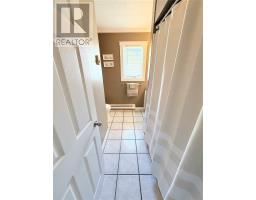 14 Earle Drive thumbnail 15