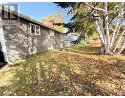 14 Earle Drive thumbnail 3