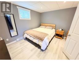 14 Earle Drive thumbnail 31