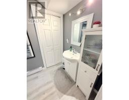 14 Earle Drive thumbnail 34