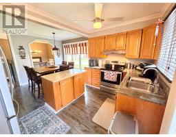 14 Earle Drive thumbnail 4