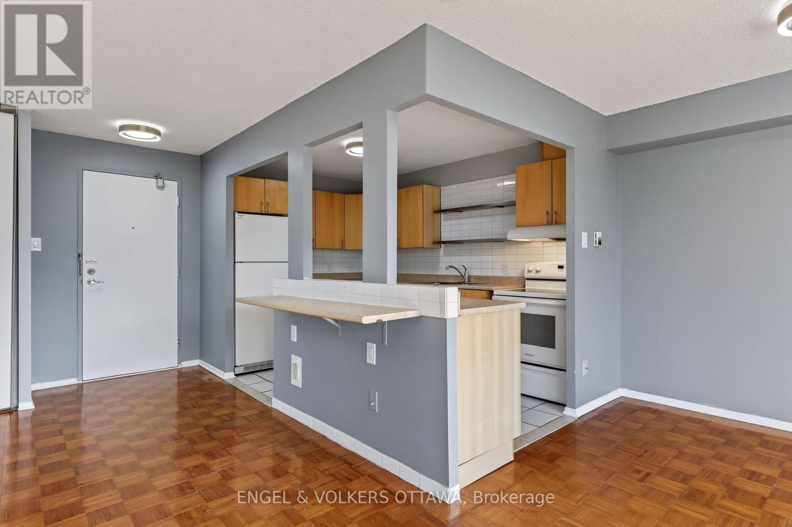 Condos for Sale in Ottawa – 301 – 665 BATHGATE DRIVE, Ottawa – By Peter Sagos - Image 9