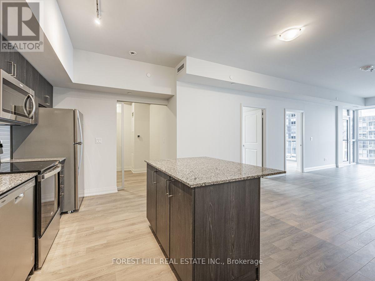 401- 10 Meadowglen Place, Toronto, ON photo 2