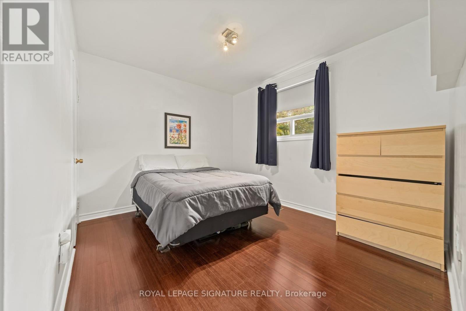 4 MOSS STREET - 13