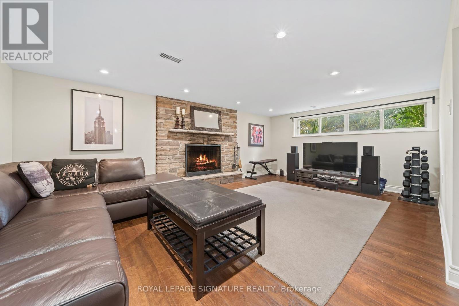4 MOSS STREET - 19