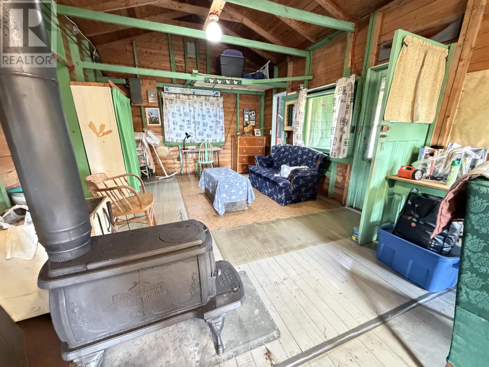 38 Burke Loop - 41