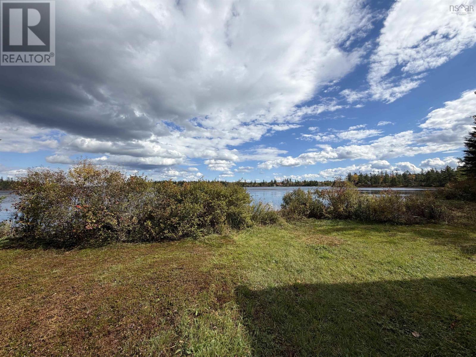 38 Burke Loop - 20