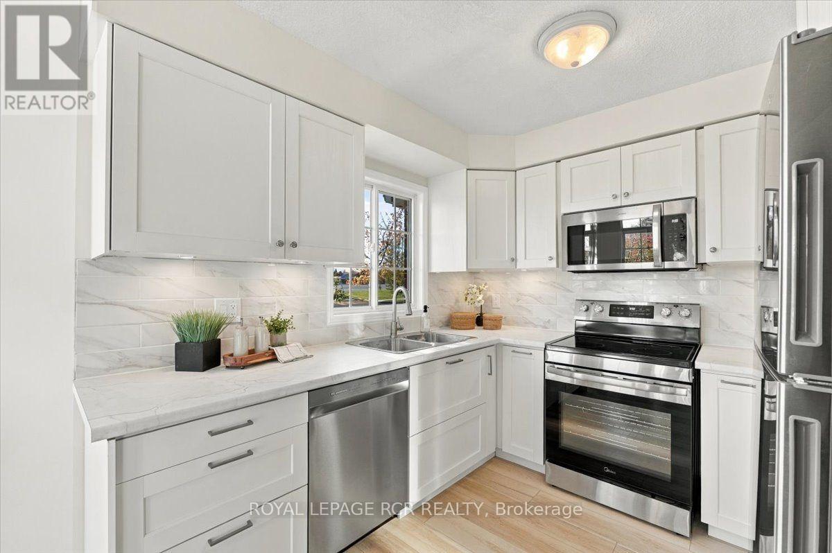 31 Montgomery Boulevard, Orangeville, ON photo 5