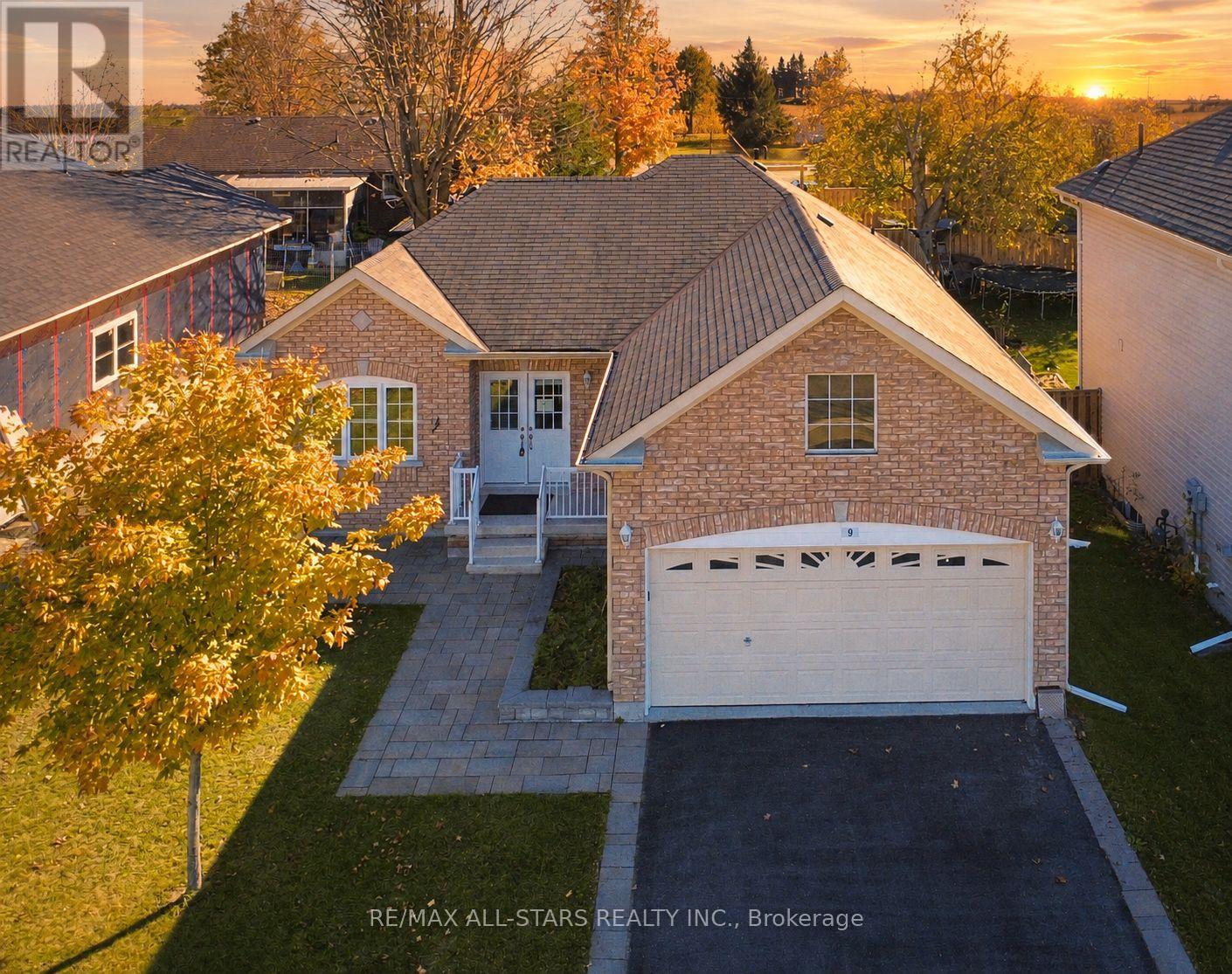 9 Maple Avenue East, Asphodel-Norwood, ON photo 2