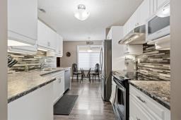 Mud room - 16 Rockmaple Road, East St Paul, MB R2E0L8 Photo 7