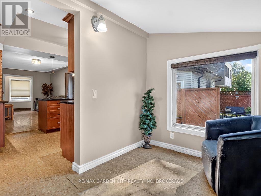 15 RODMAN STREET - 31