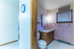 421 Victoria Avenue E, Winnipeg, MB R2C0E9 Photo 12