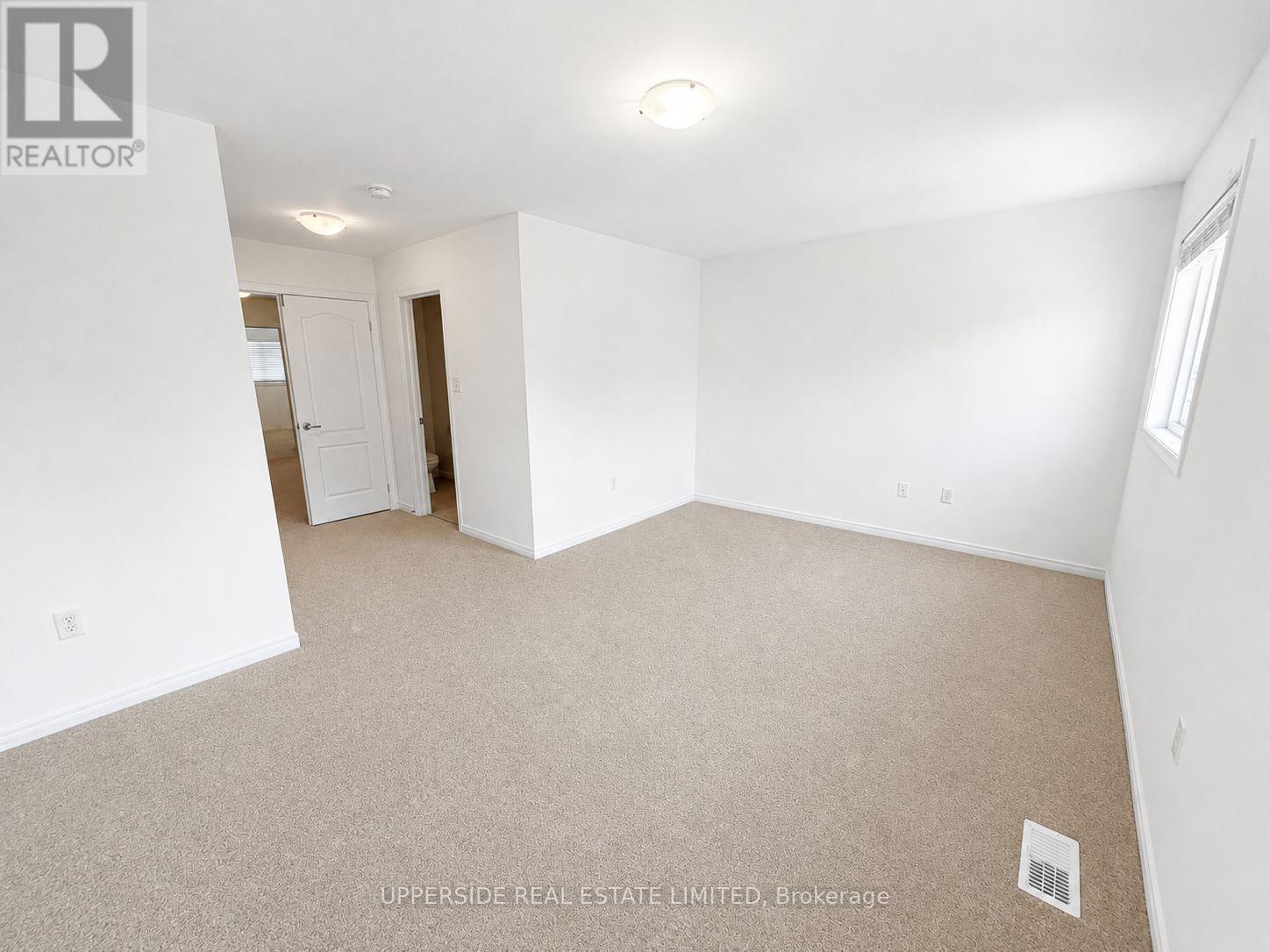 2084 Gibson Street, Innisfil photo 8
