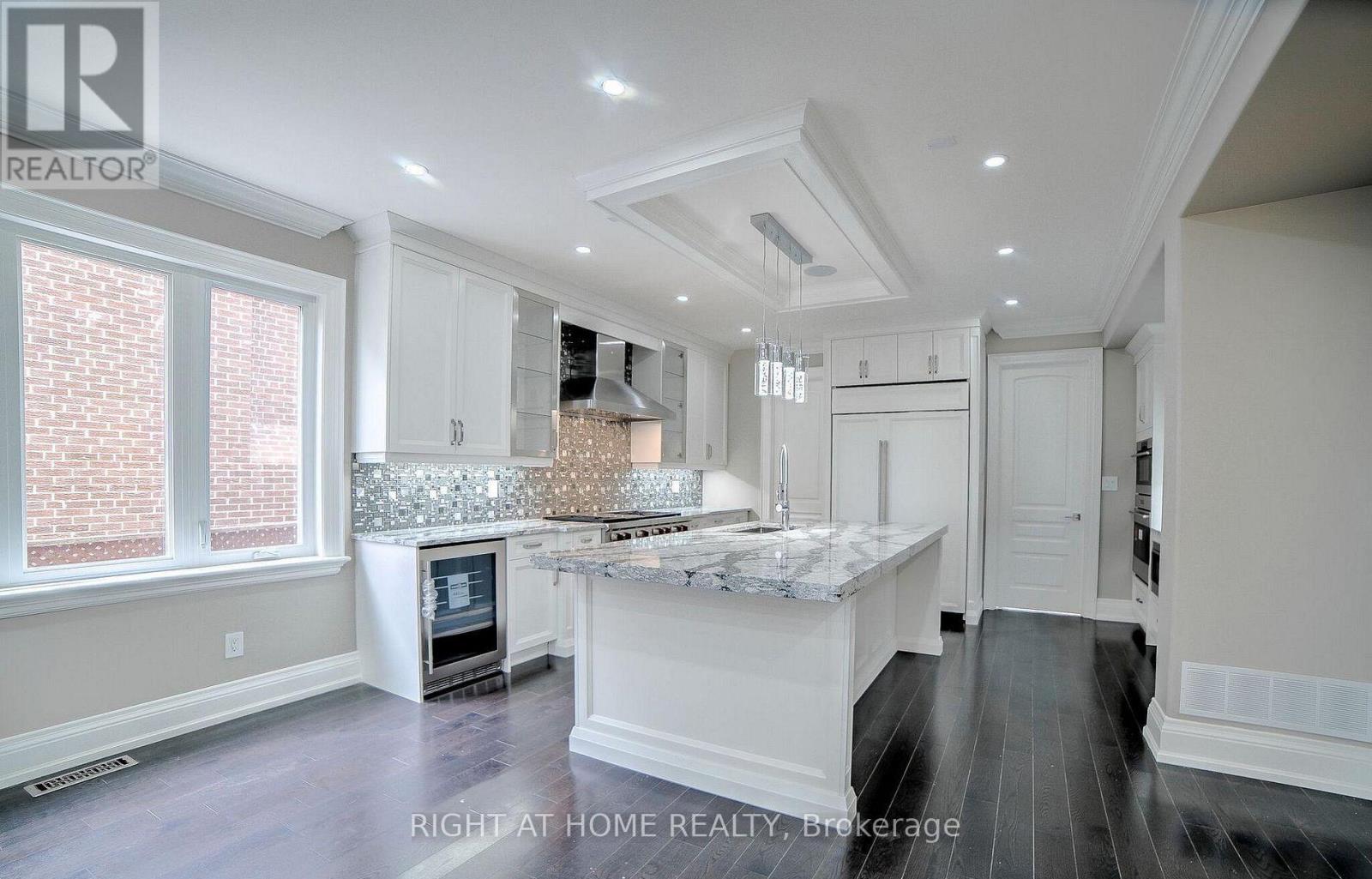 53 EAGLEWOOD BOULEVARD - 9