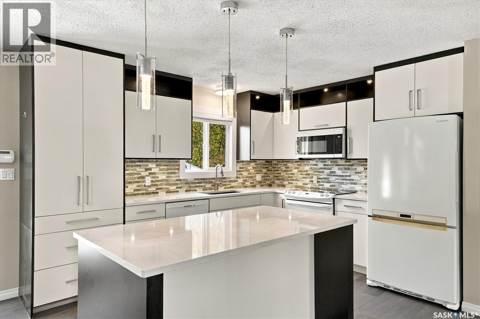 647 Redberry ROAD, Saskatoon — photo 6