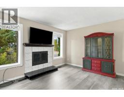Laundry room - 647 Redberry Road, Saskatoon, SK S7K4S4 Photo 11