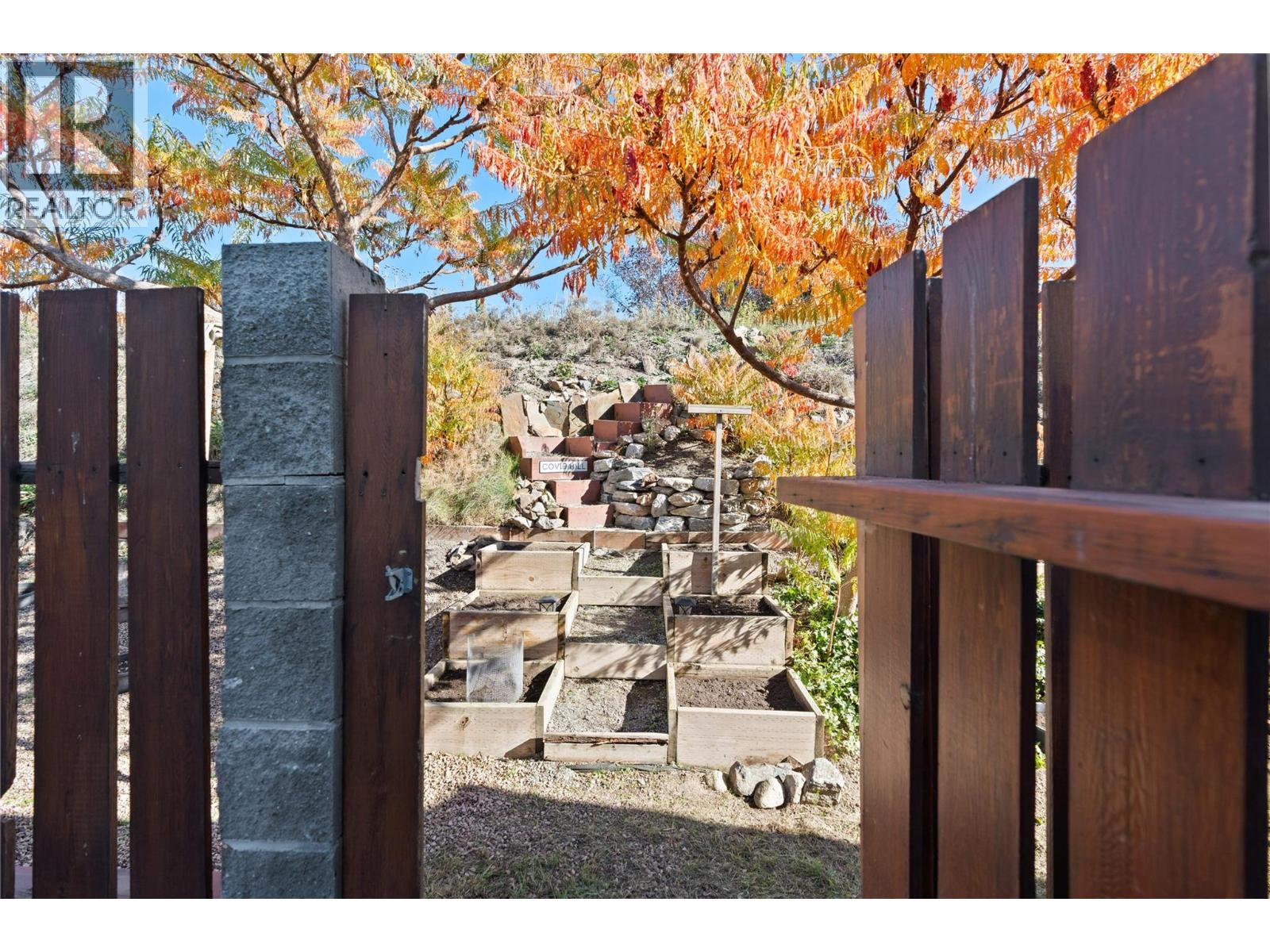 #82 8000 Highland Road - 23