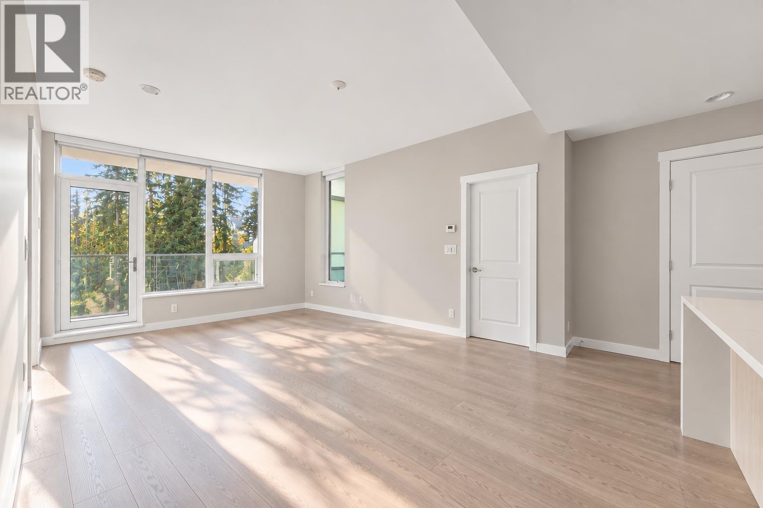 Photo of 528 3563 ROSS DRIVE 26