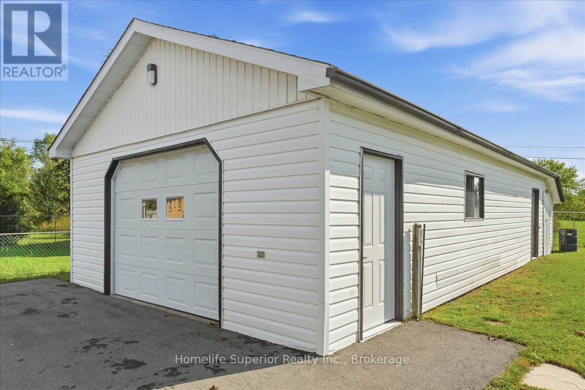 15 Coleman Drive, Quinte West, ON photo 42