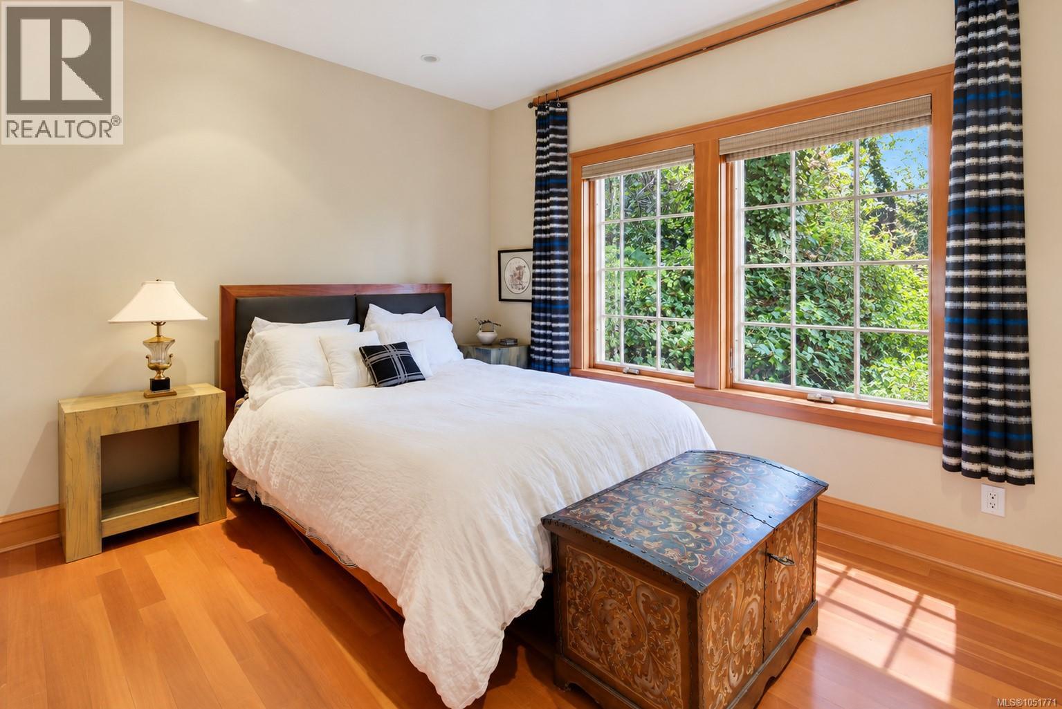  10487 Allbay Road, Sidney