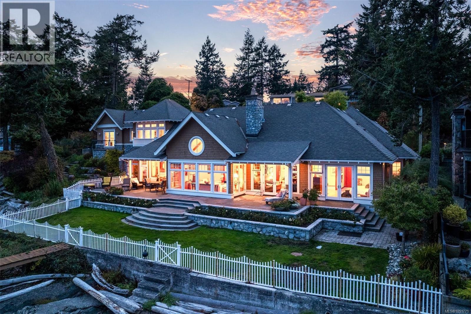  10487 Allbay Road, Sidney