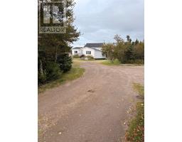 15 Cow Path Road thumbnail 6