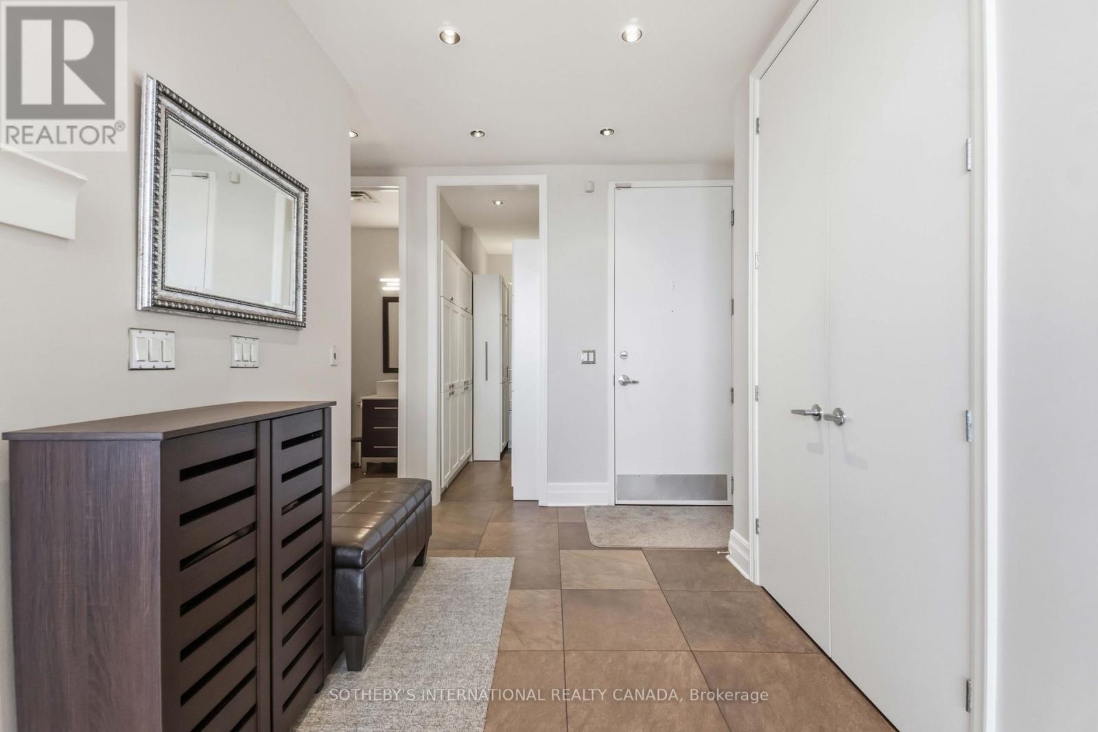 Condos for Sale in Ottawa – PH1 – 375 LISGAR STREET, Ottawa – By Peter Sagos - Image 24