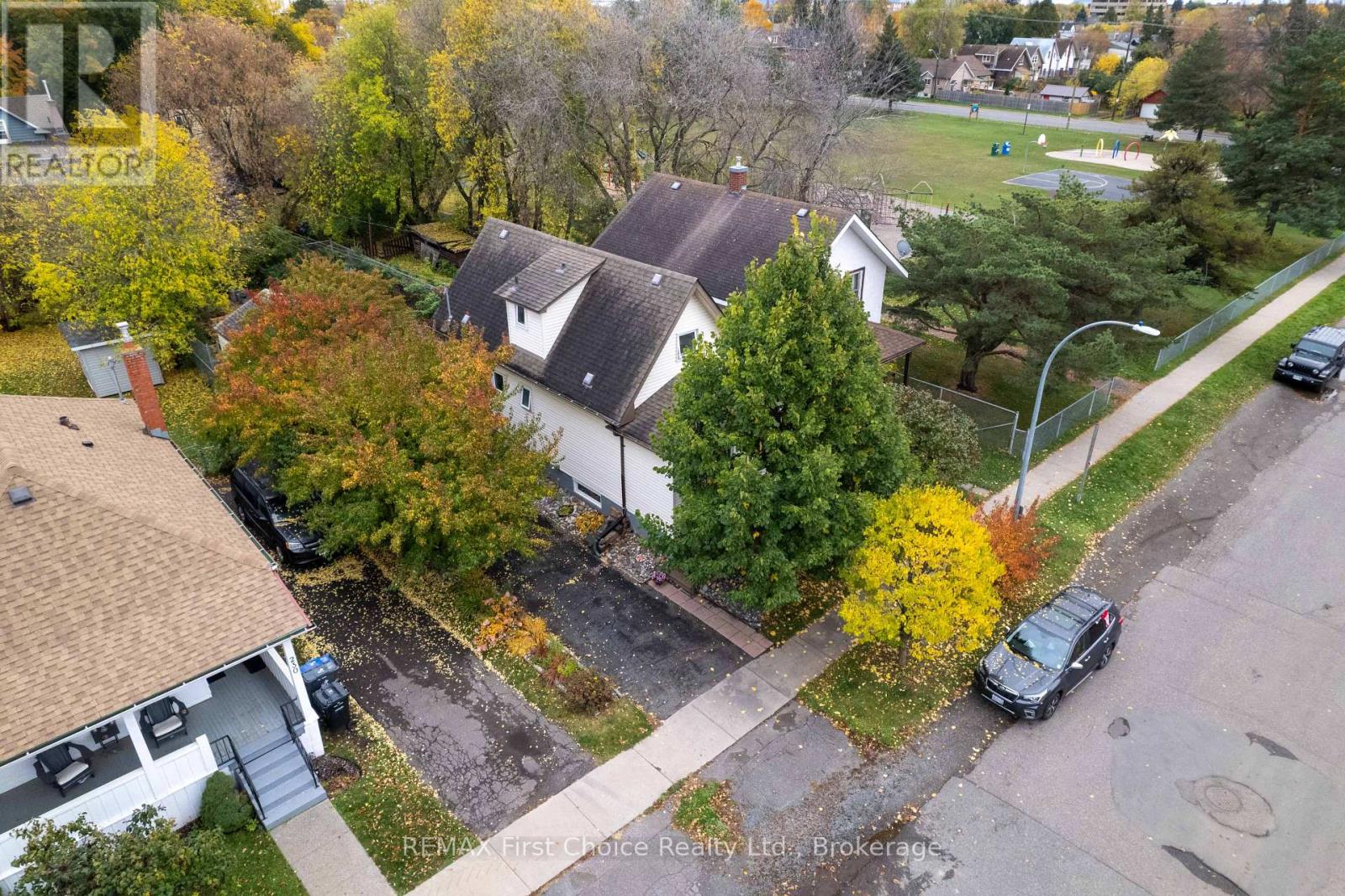 226 BALMORAL STREET - 41