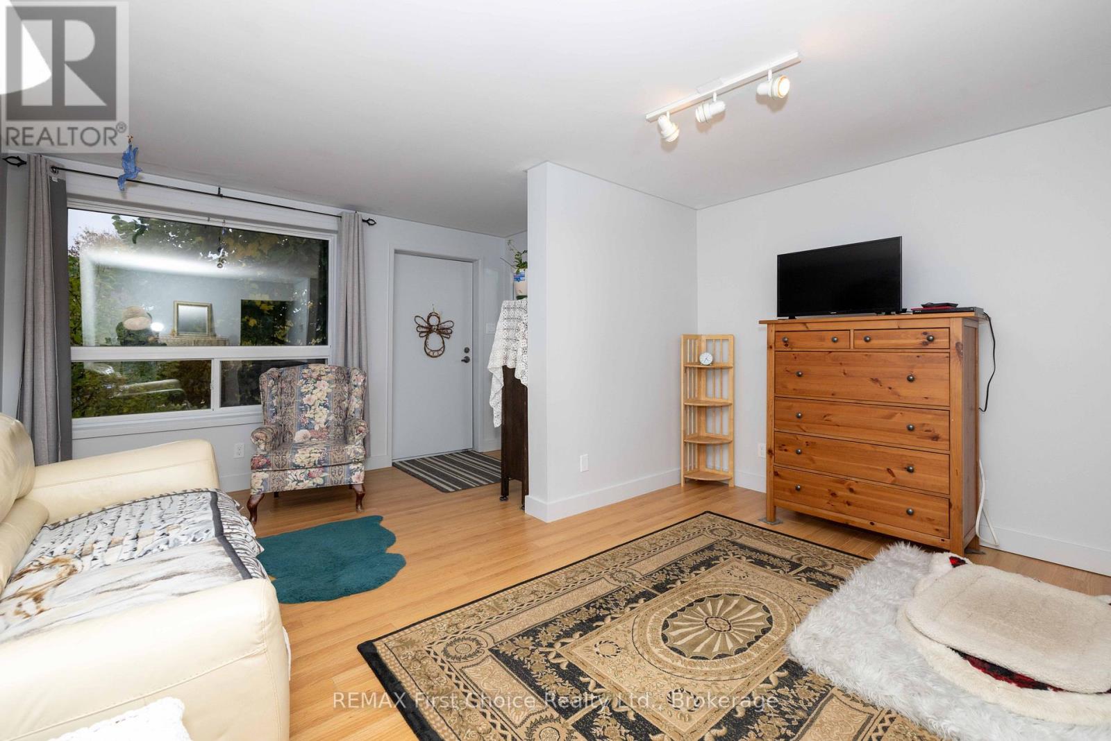 226 BALMORAL STREET - 8