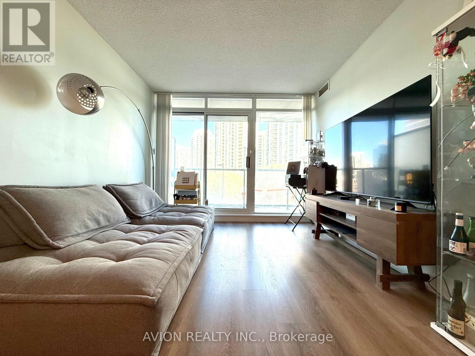 Photo of 5508 Yonge Street