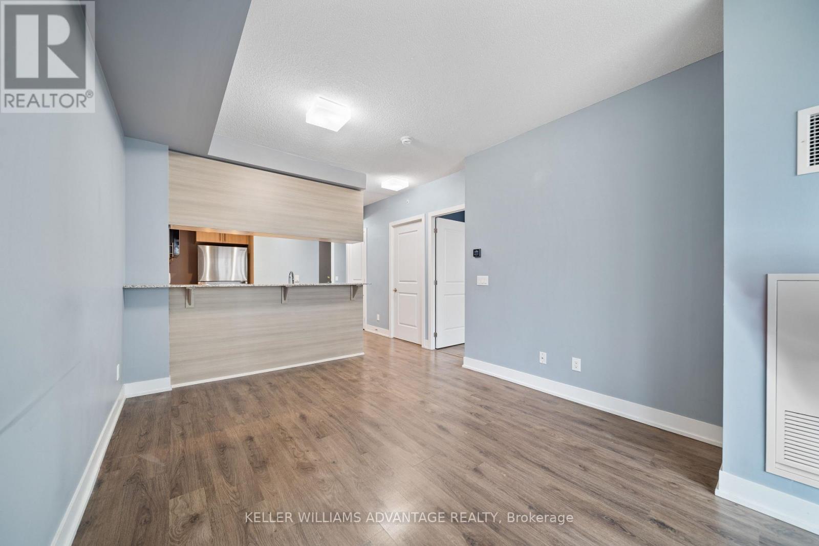 #710 68 MERTON STREET - 3