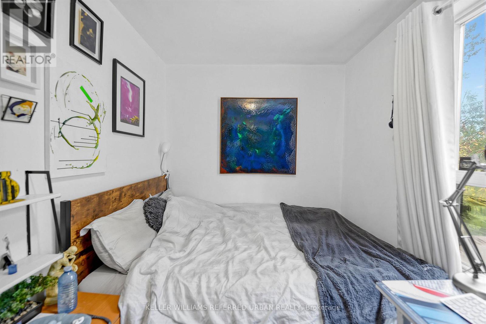 20 CONCORD AVENUE - 24