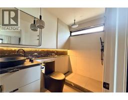 42 1/2 Strathcona Avenue, Brantford, ON N3S1T5 Photo 18
