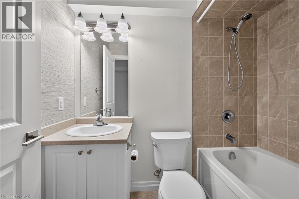 170 ROCKHAVEN Lane Unit# 207, Waterdown — photo 10