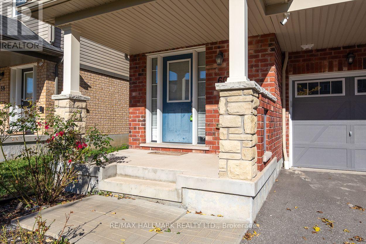 60 Nearco Crescent, Oshawa, ON photo 2