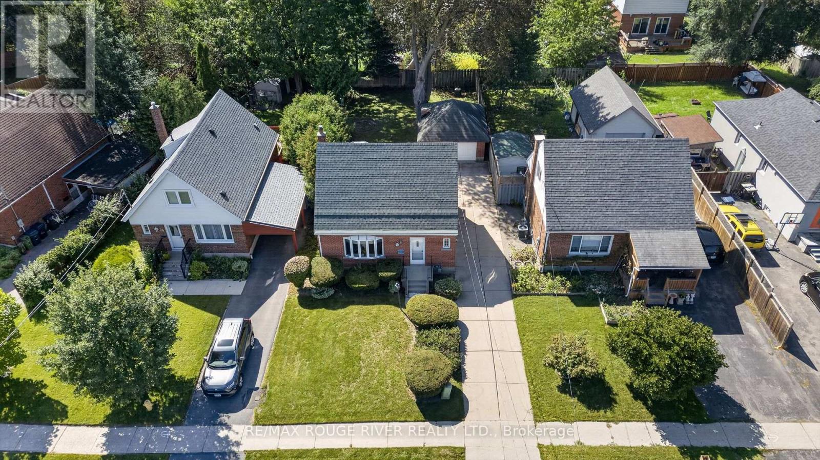 38 Singleton Rd Road, Toronto, ON photo 3